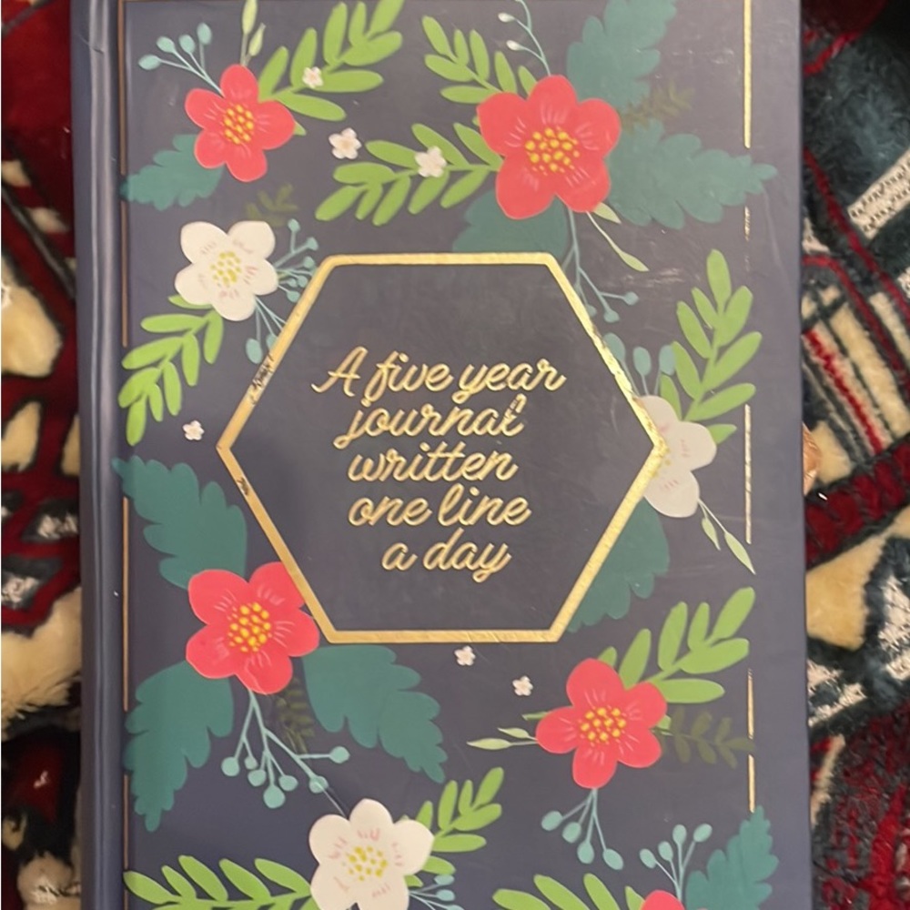 A line a day journal (5 year)